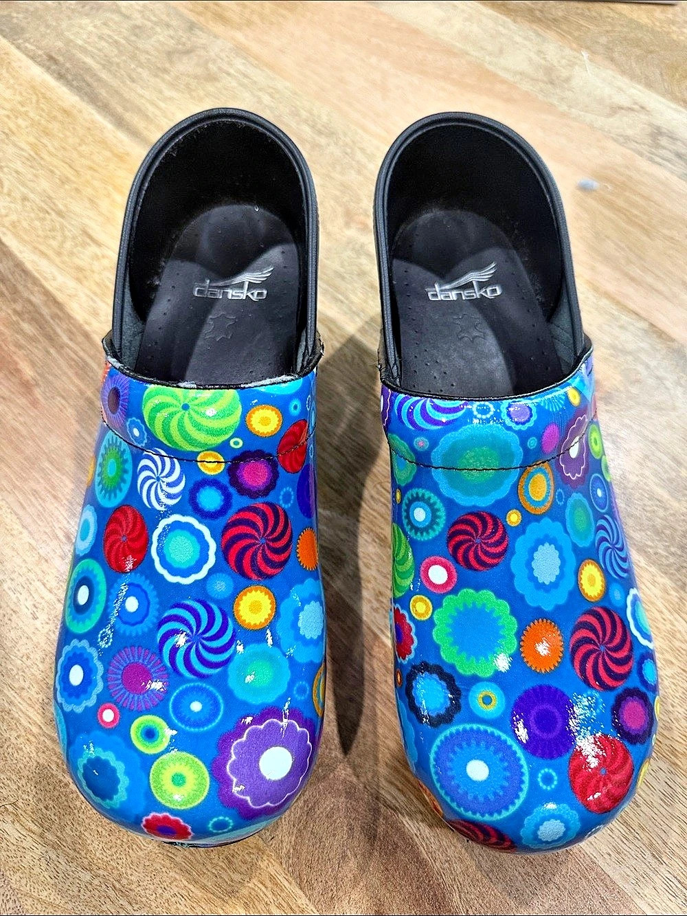 Dansko Professional Blue Vine Patent Clog Blue & Multicolor US 6